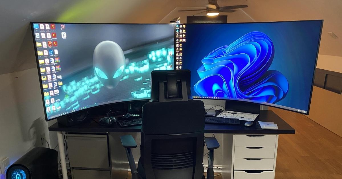 Dual Curved Monitor Setup